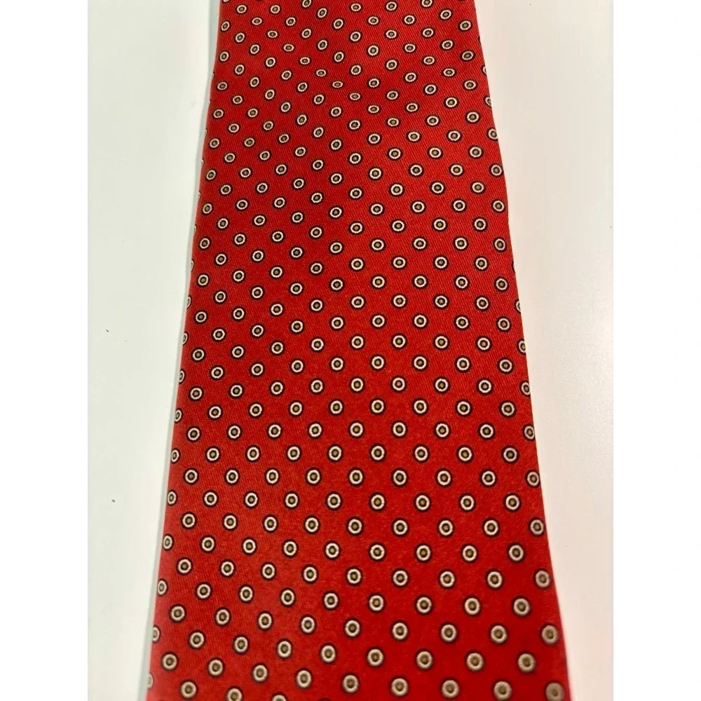 Vintage Tom James Mens Silk Tie‎ Red Geometric Medallion 56 In. Dapper Sartorial